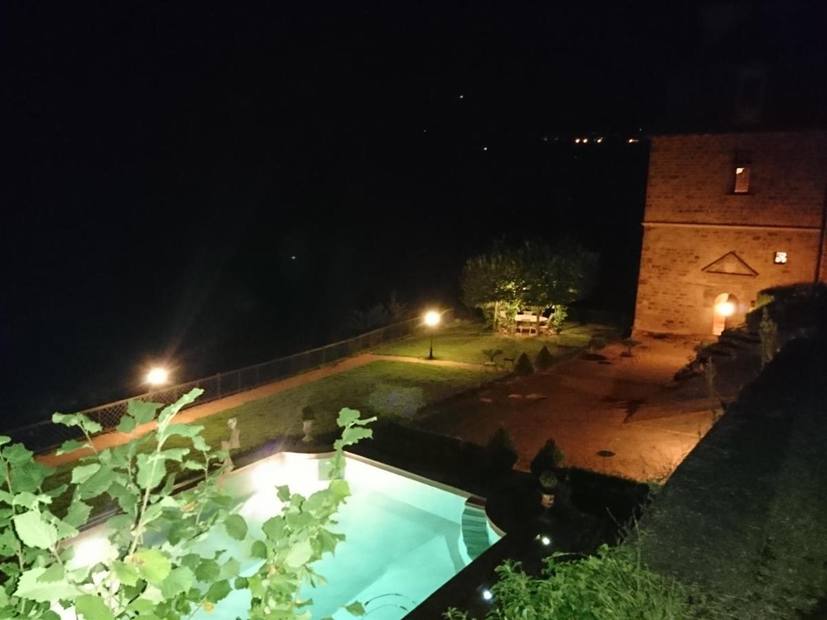 Chateau La Servayrie - Chambre D'Hotes Marcillac-Vallon 外观 照片