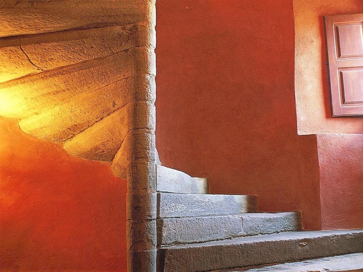 Chateau La Servayrie - Chambre D'Hotes Marcillac-Vallon 外观 照片