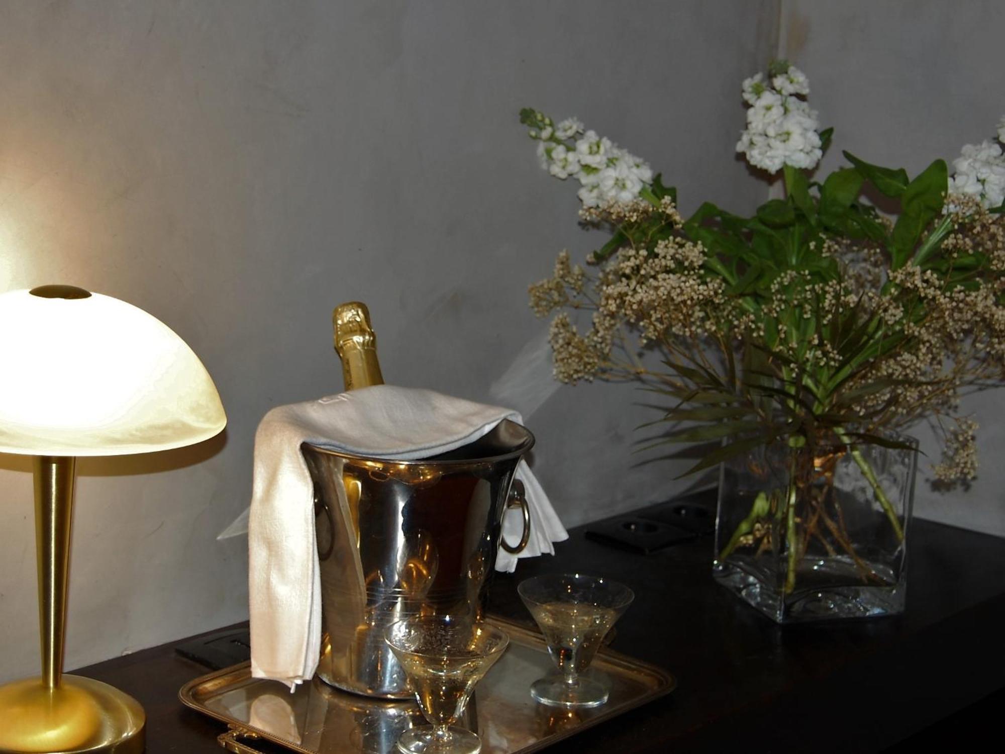 Chateau La Servayrie - Chambre D'Hotes Marcillac-Vallon 客房 照片