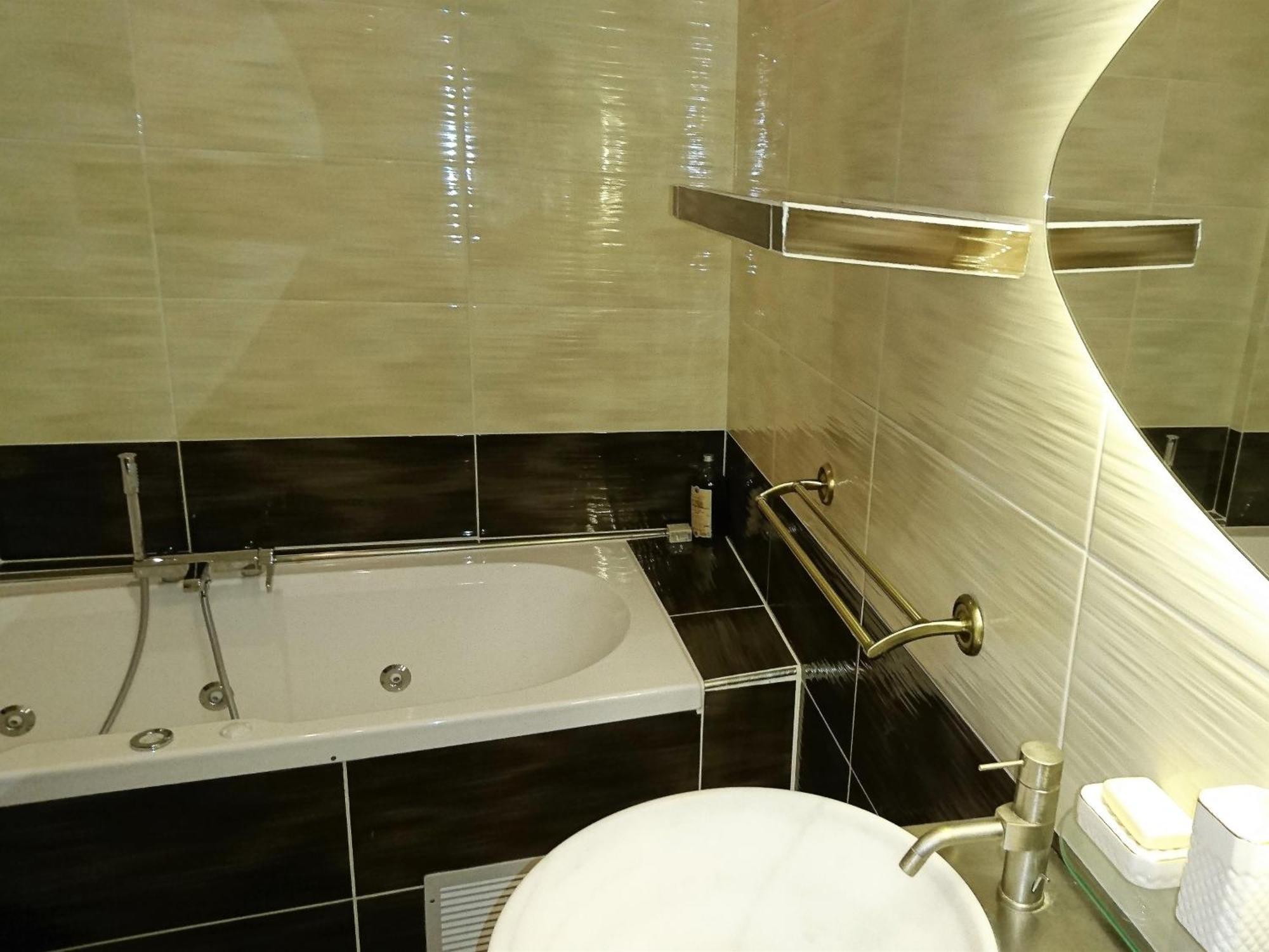 Chateau La Servayrie - Chambre D'Hotes Marcillac-Vallon 客房 照片